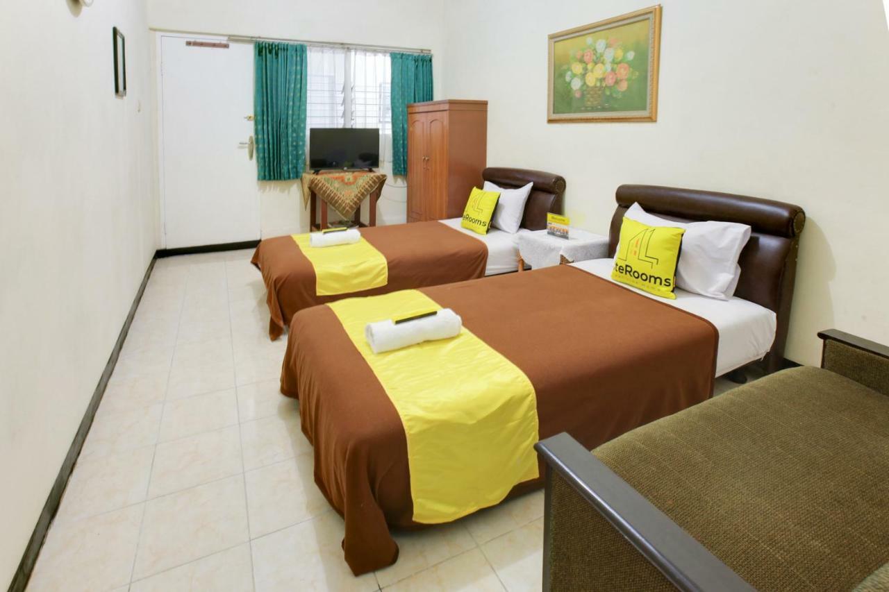 Lite Rooms Bogor Guest House מראה חיצוני תמונה