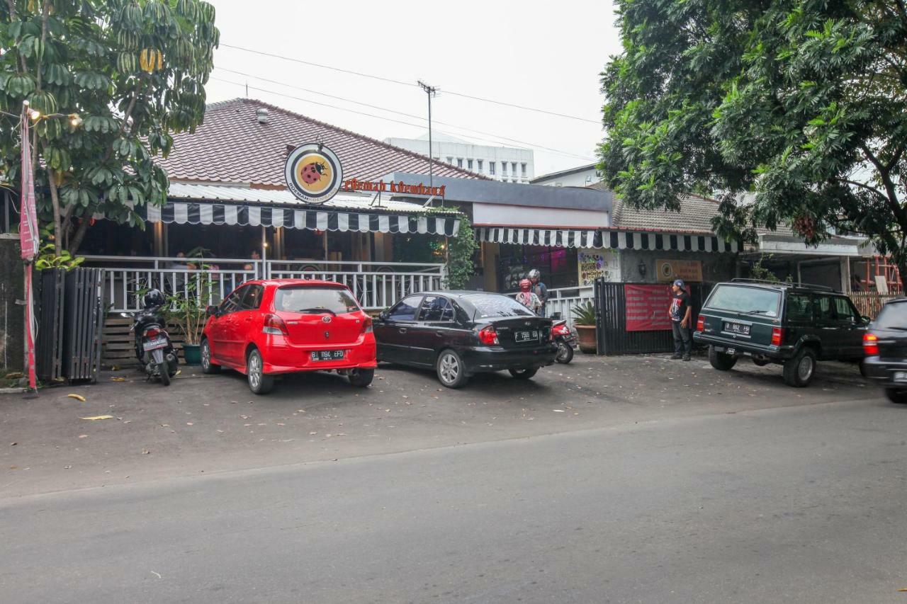 Lite Rooms Bogor Guest House מראה חיצוני תמונה