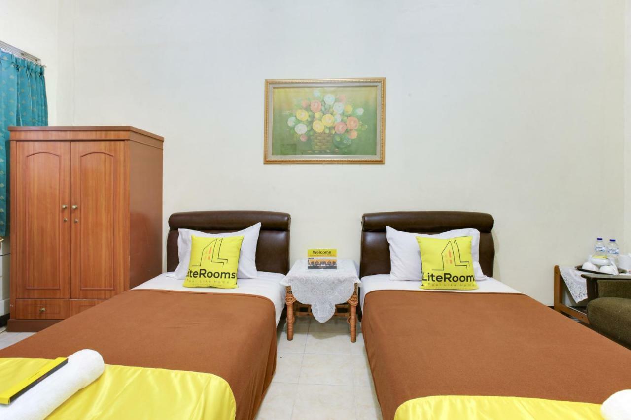 Lite Rooms Bogor Guest House מראה חיצוני תמונה