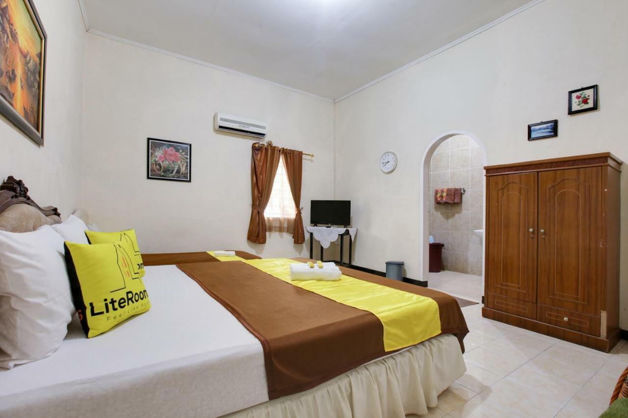 Lite Rooms Bogor Guest House מראה חיצוני תמונה